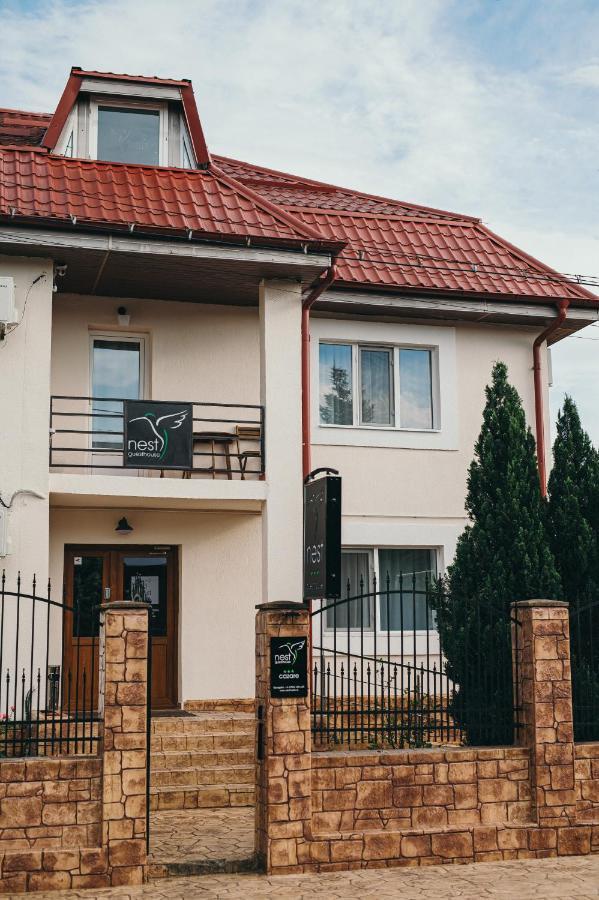 Nest Guesthouse Drobeta Turnu Severin Eksteriør billede