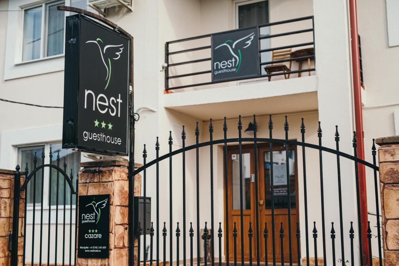 Nest Guesthouse Drobeta Turnu Severin Eksteriør billede