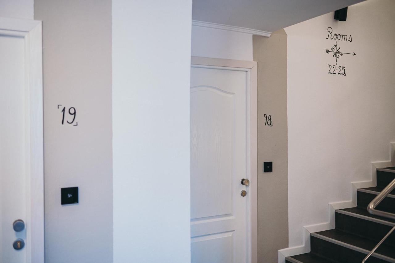 Nest Guesthouse Drobeta Turnu Severin Eksteriør billede